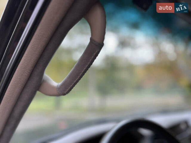 Черный Тойота Ленд Крузер, объемом двигателя 4.16 л и пробегом 560 тыс. км за 18499 $, фото 48 на Automoto.ua