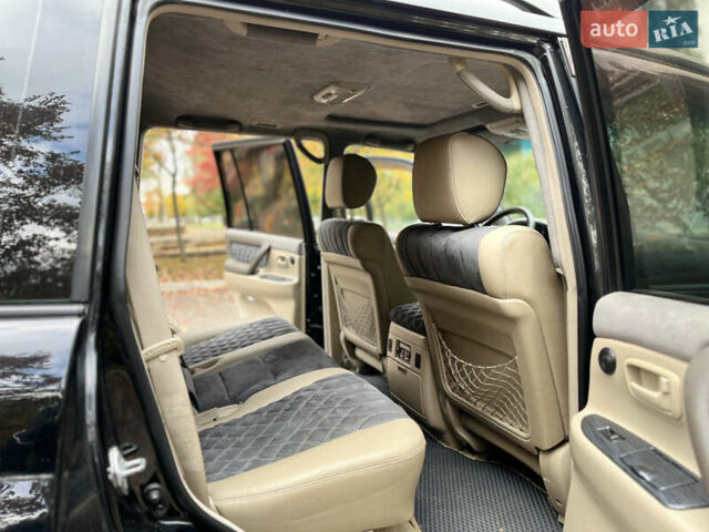 Черный Тойота Ленд Крузер, объемом двигателя 4.16 л и пробегом 560 тыс. км за 18499 $, фото 37 на Automoto.ua