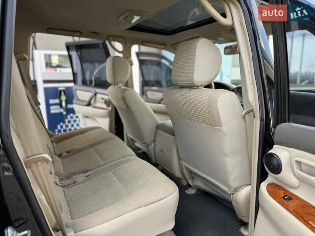 Черный Тойота Ленд Крузер, объемом двигателя 4.5 л и пробегом 290 тыс. км за 13200 $, фото 24 на Automoto.ua