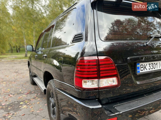 Черный Тойота Ленд Крузер, объемом двигателя 4.16 л и пробегом 560 тыс. км за 18499 $, фото 6 на Automoto.ua