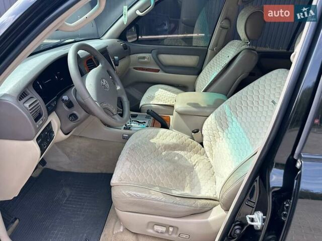 Черный Тойота Ленд Крузер, объемом двигателя 4.7 л и пробегом 286 тыс. км за 16000 $, фото 18 на Automoto.ua