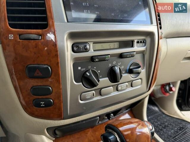 Черный Тойота Ленд Крузер, объемом двигателя 4.5 л и пробегом 290 тыс. км за 13200 $, фото 18 на Automoto.ua