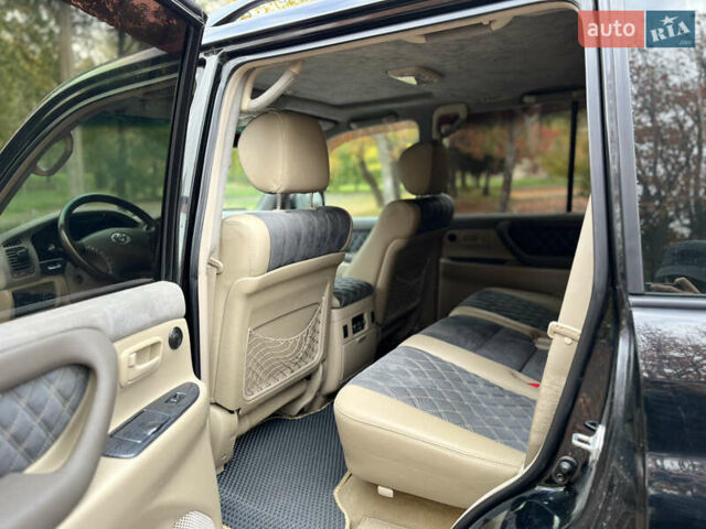 Черный Тойота Ленд Крузер, объемом двигателя 4.16 л и пробегом 560 тыс. км за 18499 $, фото 30 на Automoto.ua