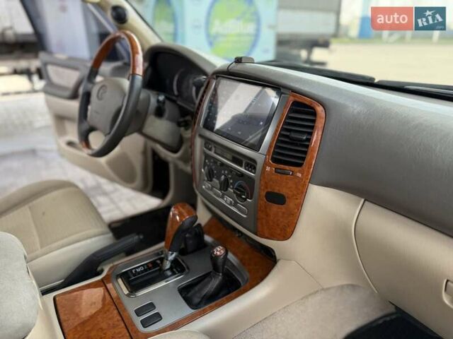 Черный Тойота Ленд Крузер, объемом двигателя 4.5 л и пробегом 290 тыс. км за 13200 $, фото 26 на Automoto.ua