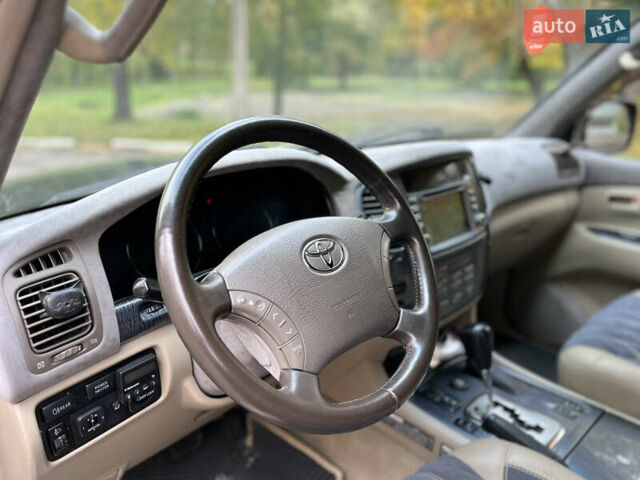 Черный Тойота Ленд Крузер, объемом двигателя 4.16 л и пробегом 560 тыс. км за 18499 $, фото 26 на Automoto.ua