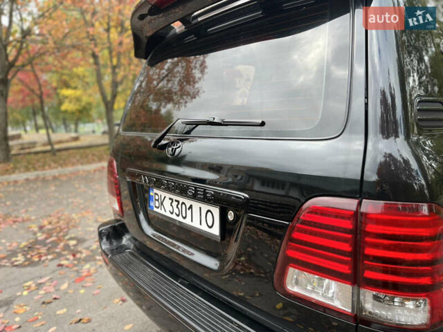 Черный Тойота Ленд Крузер, объемом двигателя 4.16 л и пробегом 560 тыс. км за 18499 $, фото 10 на Automoto.ua