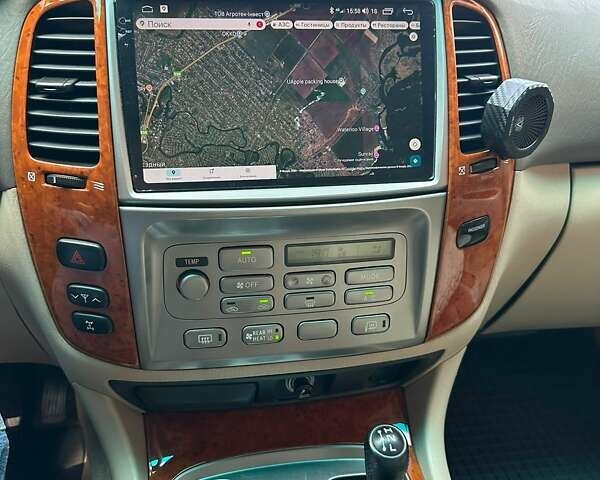 Черный Тойота Ленд Крузер, объемом двигателя 4.7 л и пробегом 286 тыс. км за 16000 $, фото 11 на Automoto.ua