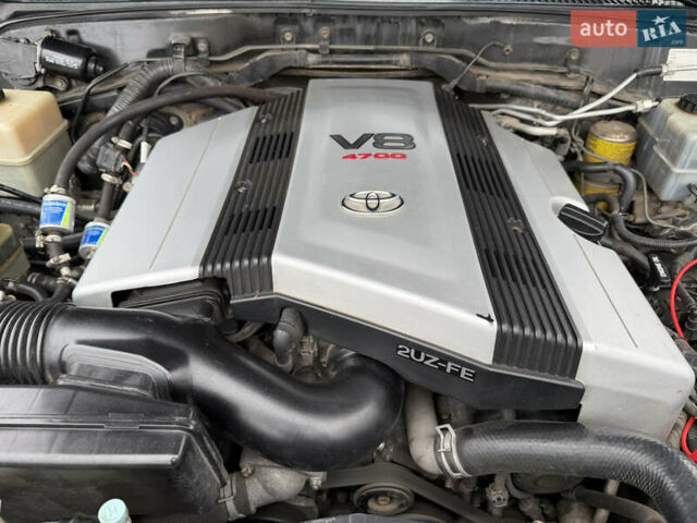 Черный Тойота Ленд Крузер, объемом двигателя 4.7 л и пробегом 298 тыс. км за 16900 $, фото 19 на Automoto.ua