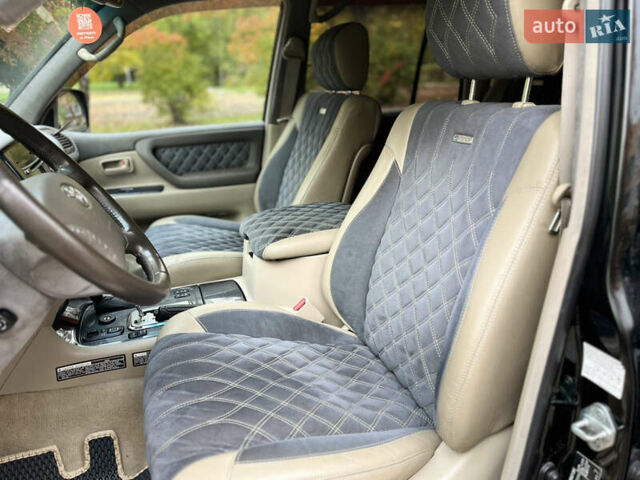 Черный Тойота Ленд Крузер, объемом двигателя 4.16 л и пробегом 560 тыс. км за 18499 $, фото 25 на Automoto.ua