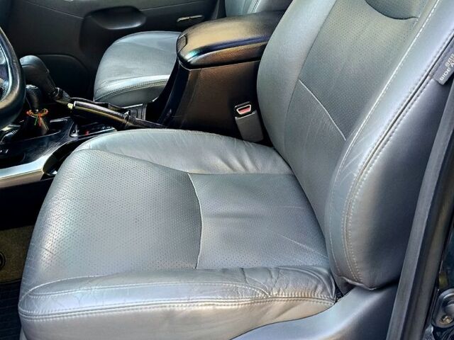 Чорний Тойота Ленд Крузер, об'ємом двигуна 4 л та пробігом 200 тис. км за 16000 $, фото 7 на Automoto.ua