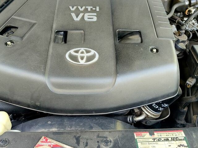 Чорний Тойота Ленд Крузер, об'ємом двигуна 4 л та пробігом 200 тис. км за 16000 $, фото 10 на Automoto.ua