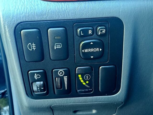 Чорний Тойота Ленд Крузер, об'ємом двигуна 4 л та пробігом 200 тис. км за 16000 $, фото 8 на Automoto.ua