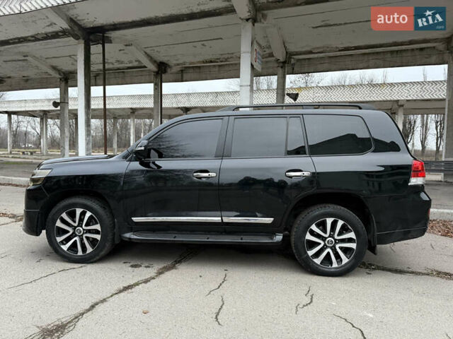 Черный Тойота Ленд Крузер, объемом двигателя 4.66 л и пробегом 315 тыс. км за 28500 $, фото 11 на Automoto.ua