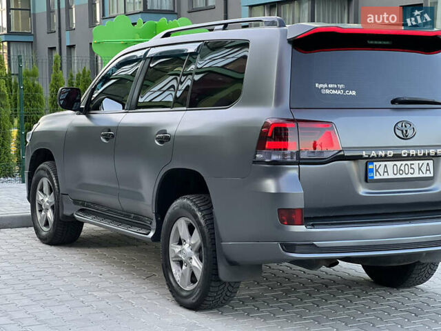 Чорний Тойота Ленд Крузер, об'ємом двигуна 4.66 л та пробігом 310 тис. км за 23900 $, фото 15 на Automoto.ua