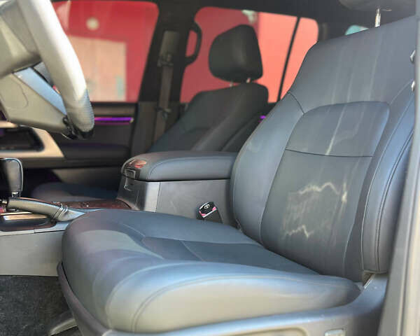 Черный Тойота Ленд Крузер, объемом двигателя 4.7 л и пробегом 220 тыс. км за 35900 $, фото 16 на Automoto.ua