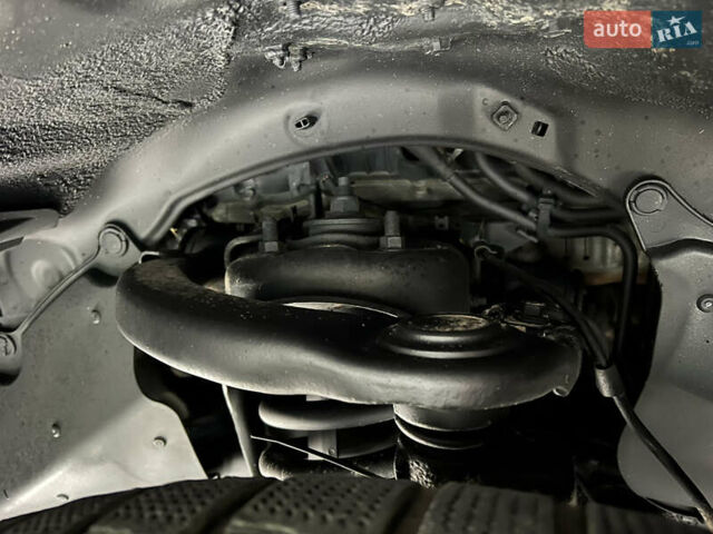 Черный Тойота Ленд Крузер, объемом двигателя 4.5 л и пробегом 297 тыс. км за 27900 $, фото 53 на Automoto.ua