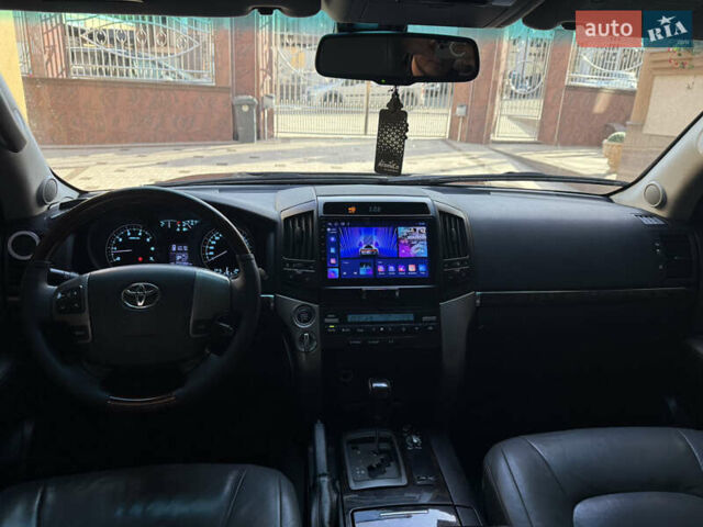 Чорний Тойота Ленд Крузер, об'ємом двигуна 4.7 л та пробігом 271 тис. км за 21900 $, фото 16 на Automoto.ua