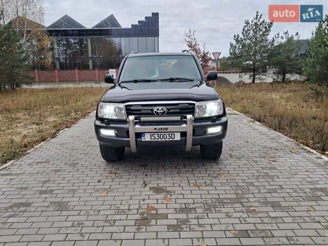 Черный Тойота Ленд Крузер, объемом двигателя 4.66 л и пробегом 337 тыс. км за 20700 $, фото 8 на Automoto.ua
