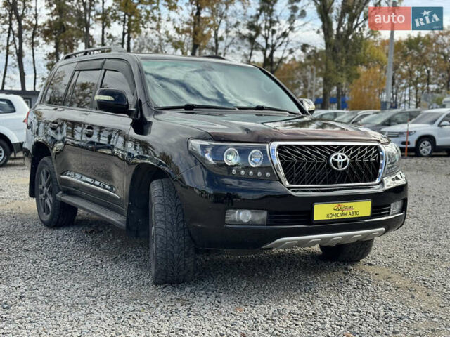 Черный Тойота Ленд Крузер, объемом двигателя 4.66 л и пробегом 329 тыс. км за 21000 $, фото 4 на Automoto.ua