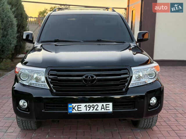 Черный Тойота Ленд Крузер, объемом двигателя 4.66 л и пробегом 245 тыс. км за 21999 $, фото 1 на Automoto.ua