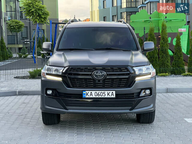 Чорний Тойота Ленд Крузер, об'ємом двигуна 4.66 л та пробігом 310 тис. км за 23900 $, фото 8 на Automoto.ua