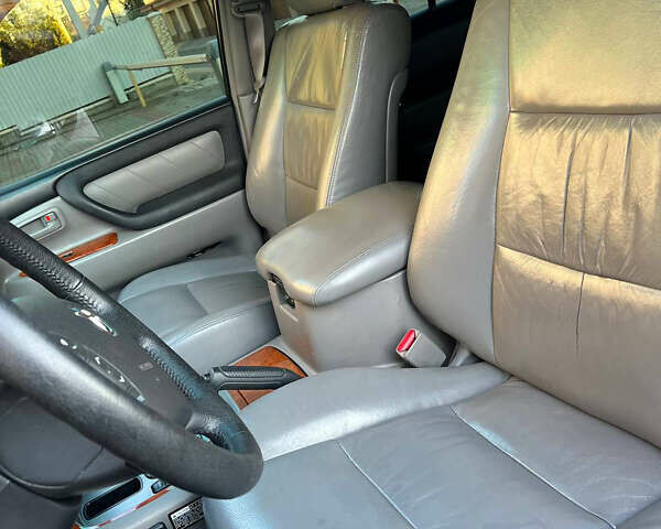 Черный Тойота Ленд Крузер, объемом двигателя 4.2 л и пробегом 336 тыс. км за 22400 $, фото 10 на Automoto.ua