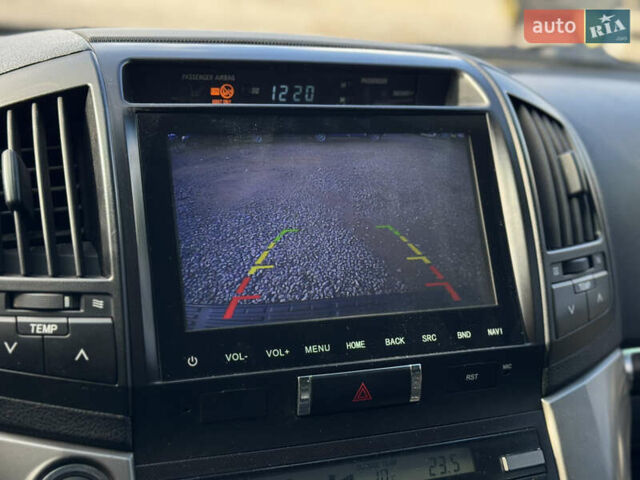 Черный Тойота Ленд Крузер, объемом двигателя 4.66 л и пробегом 329 тыс. км за 21000 $, фото 13 на Automoto.ua