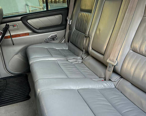 Черный Тойота Ленд Крузер, объемом двигателя 4.2 л и пробегом 336 тыс. км за 22400 $, фото 11 на Automoto.ua