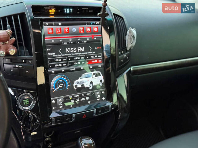 Черный Тойота Ленд Крузер, объемом двигателя 4.66 л и пробегом 245 тыс. км за 21999 $, фото 11 на Automoto.ua