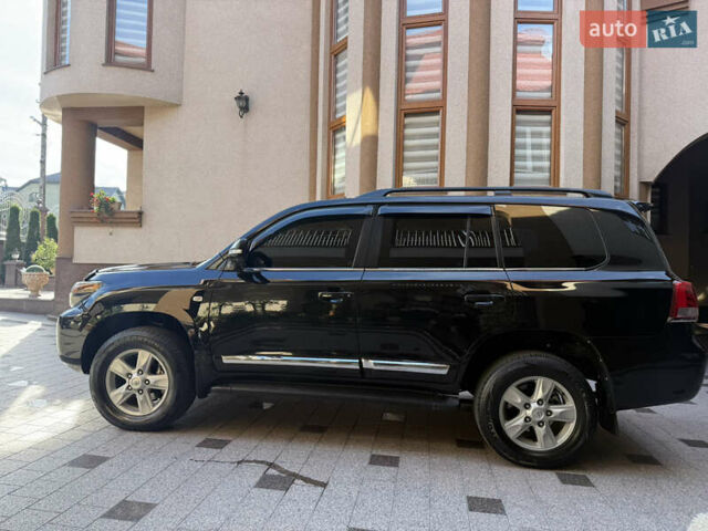 Чорний Тойота Ленд Крузер, об'ємом двигуна 4.7 л та пробігом 271 тис. км за 21900 $, фото 12 на Automoto.ua