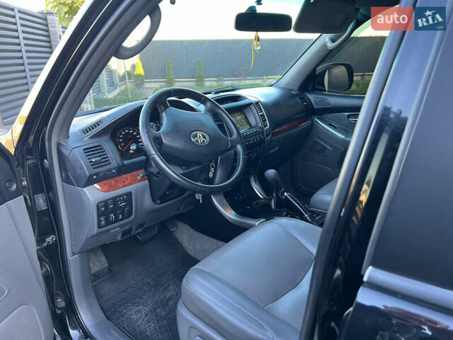 Чорний Тойота Ленд Крузер, об'ємом двигуна 2.98 л та пробігом 270 тис. км за 17800 $, фото 6 на Automoto.ua