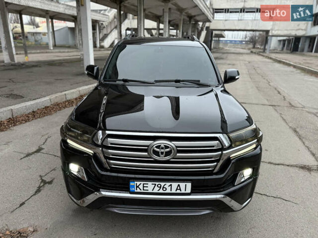 Черный Тойота Ленд Крузер, объемом двигателя 4.66 л и пробегом 315 тыс. км за 28500 $, фото 2 на Automoto.ua