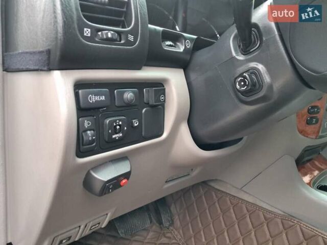 Черный Тойота Ленд Крузер, объемом двигателя 4.66 л и пробегом 337 тыс. км за 20700 $, фото 26 на Automoto.ua