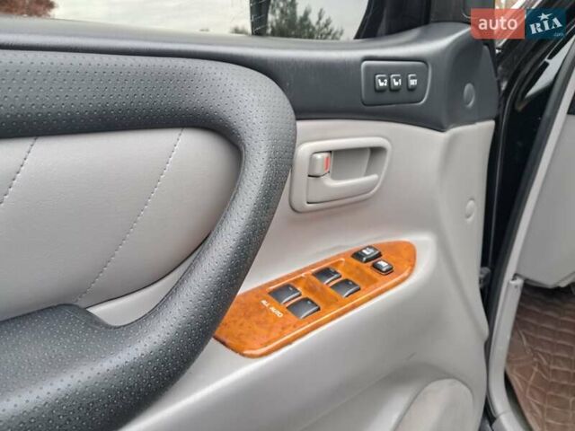 Черный Тойота Ленд Крузер, объемом двигателя 4.66 л и пробегом 337 тыс. км за 20700 $, фото 25 на Automoto.ua