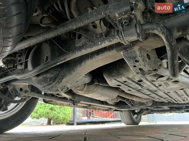 Черный Тойота Ленд Крузер, объемом двигателя 4.5 л и пробегом 297 тыс. км за 27900 $, фото 2 на Automoto.ua