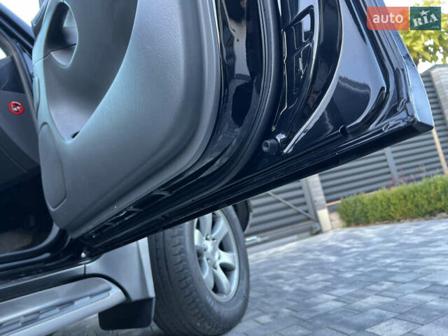 Чорний Тойота Ленд Крузер, об'ємом двигуна 2.98 л та пробігом 270 тис. км за 17800 $, фото 14 на Automoto.ua