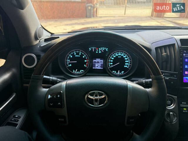 Чорний Тойота Ленд Крузер, об'ємом двигуна 4.7 л та пробігом 271 тис. км за 21900 $, фото 18 на Automoto.ua