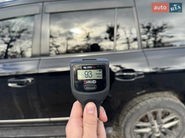 Черный Тойота Ленд Крузер, объемом двигателя 4.66 л и пробегом 329 тыс. км за 21000 $, фото 24 на Automoto.ua