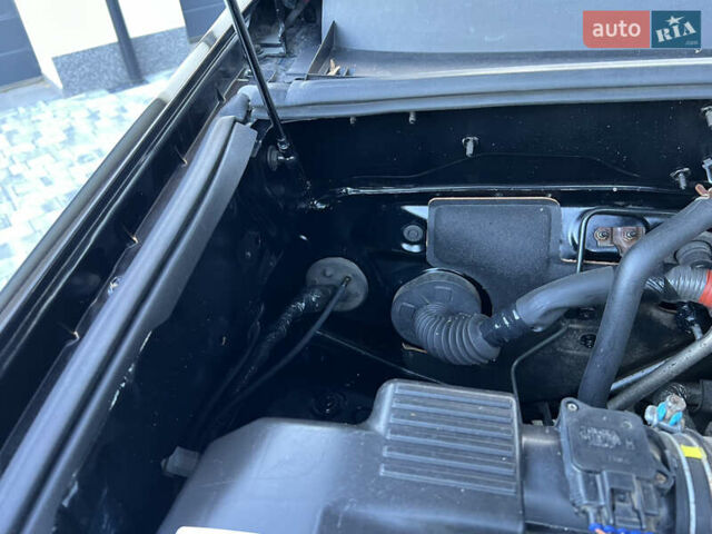 Чорний Тойота Ленд Крузер, об'ємом двигуна 2.98 л та пробігом 270 тис. км за 17800 $, фото 19 на Automoto.ua