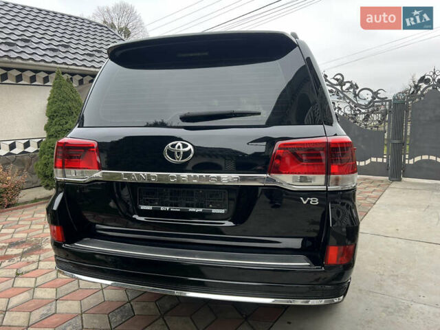 Черный Тойота Ленд Крузер, объемом двигателя 4.5 л и пробегом 297 тыс. км за 27900 $, фото 13 на Automoto.ua