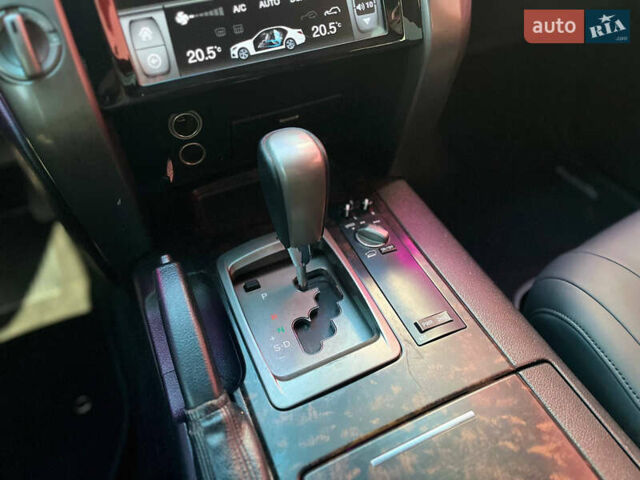 Черный Тойота Ленд Крузер, объемом двигателя 4.7 л и пробегом 220 тыс. км за 35900 $, фото 12 на Automoto.ua