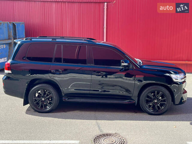 Черный Тойота Ленд Крузер, объемом двигателя 4.7 л и пробегом 220 тыс. км за 35900 $, фото 6 на Automoto.ua