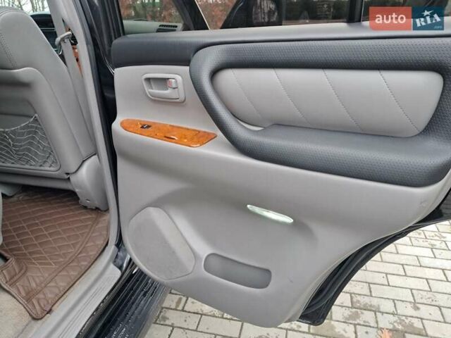 Черный Тойота Ленд Крузер, объемом двигателя 4.66 л и пробегом 337 тыс. км за 20700 $, фото 36 на Automoto.ua