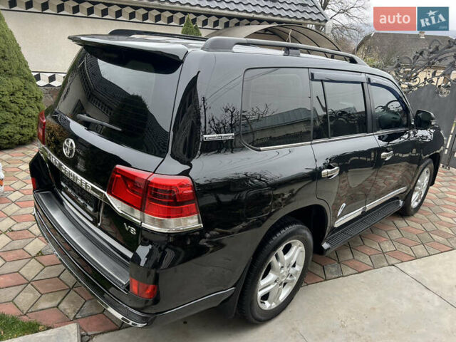 Черный Тойота Ленд Крузер, объемом двигателя 4.5 л и пробегом 297 тыс. км за 27900 $, фото 27 на Automoto.ua