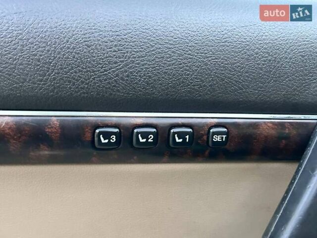 Чорний Тойота Ленд Крузер, об'ємом двигуна 4.66 л та пробігом 204 тис. км за 24300 $, фото 13 на Automoto.ua
