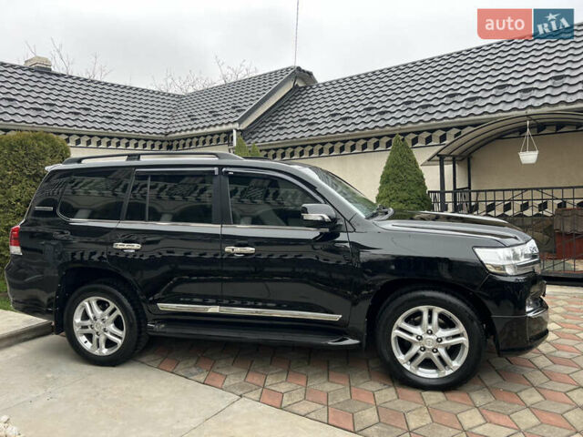 Черный Тойота Ленд Крузер, объемом двигателя 4.5 л и пробегом 297 тыс. км за 27900 $, фото 6 на Automoto.ua