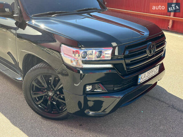 Черный Тойота Ленд Крузер, объемом двигателя 4.7 л и пробегом 220 тыс. км за 35900 $, фото 2 на Automoto.ua
