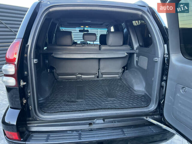 Чорний Тойота Ленд Крузер, об'ємом двигуна 2.98 л та пробігом 270 тис. км за 17800 $, фото 11 на Automoto.ua