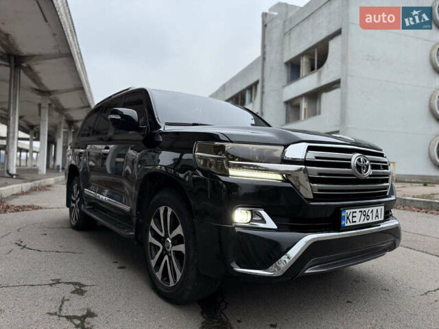 Черный Тойота Ленд Крузер, объемом двигателя 4.66 л и пробегом 315 тыс. км за 28500 $, фото 3 на Automoto.ua