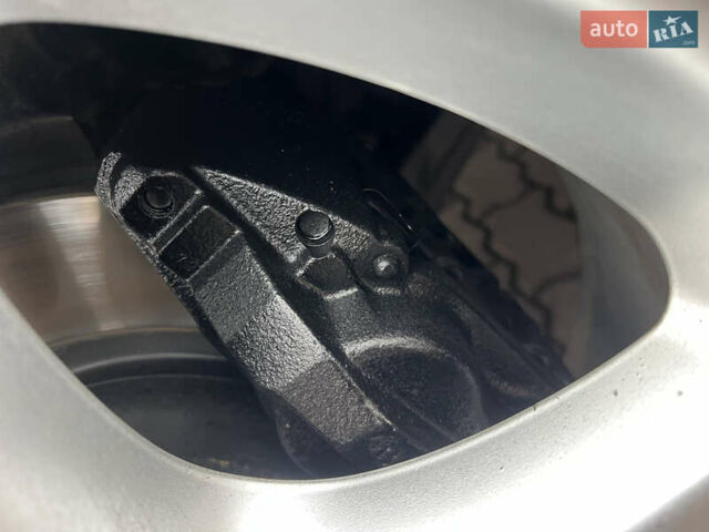 Чорний Тойота Ленд Крузер, об'ємом двигуна 4.5 л та пробігом 297 тис. км за 28900 $, фото 65 на Automoto.ua